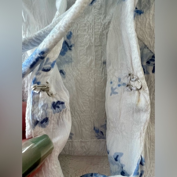 Floral Front Tie Blouse - Picture 4 of 4